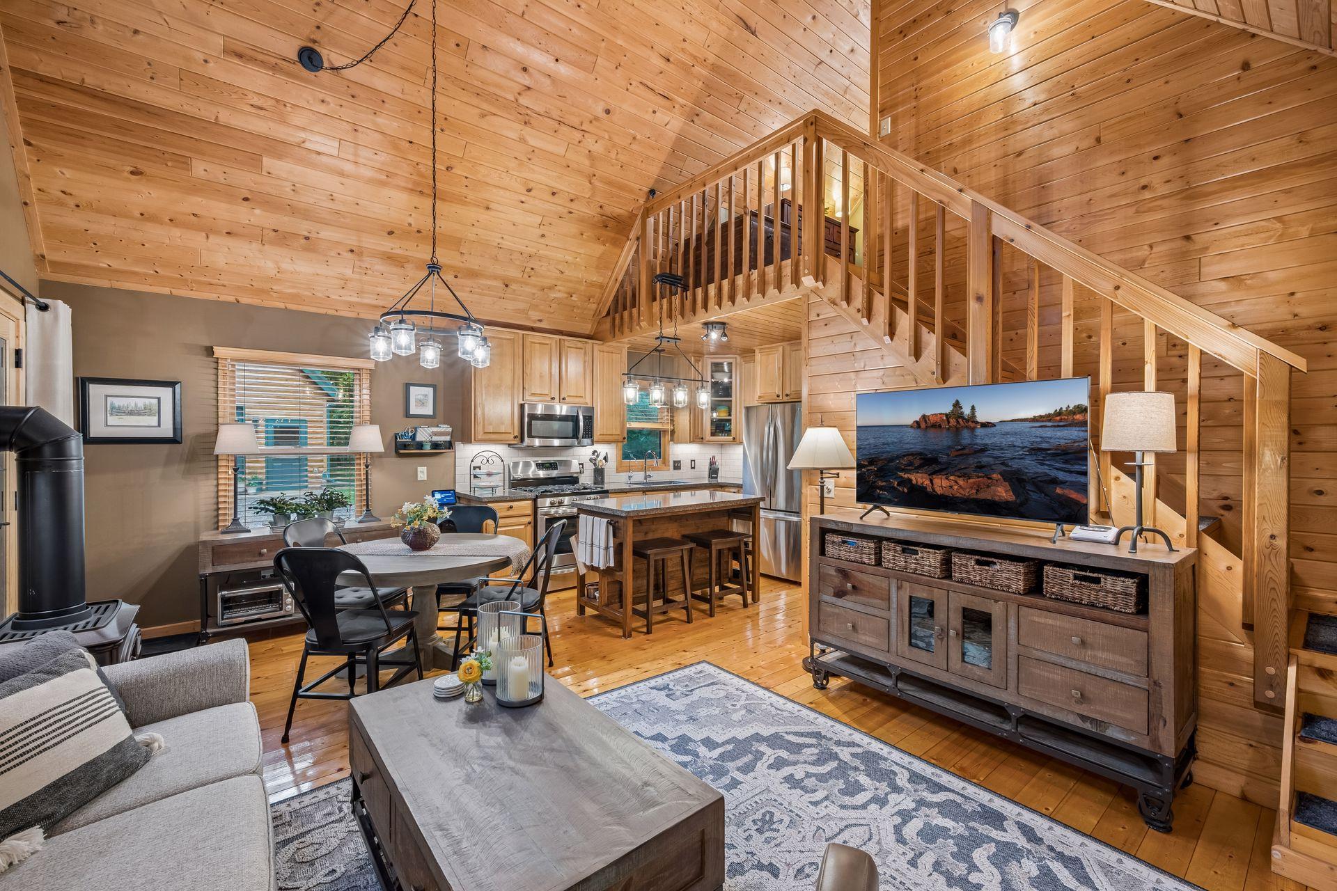 7125 Rainbow Lane