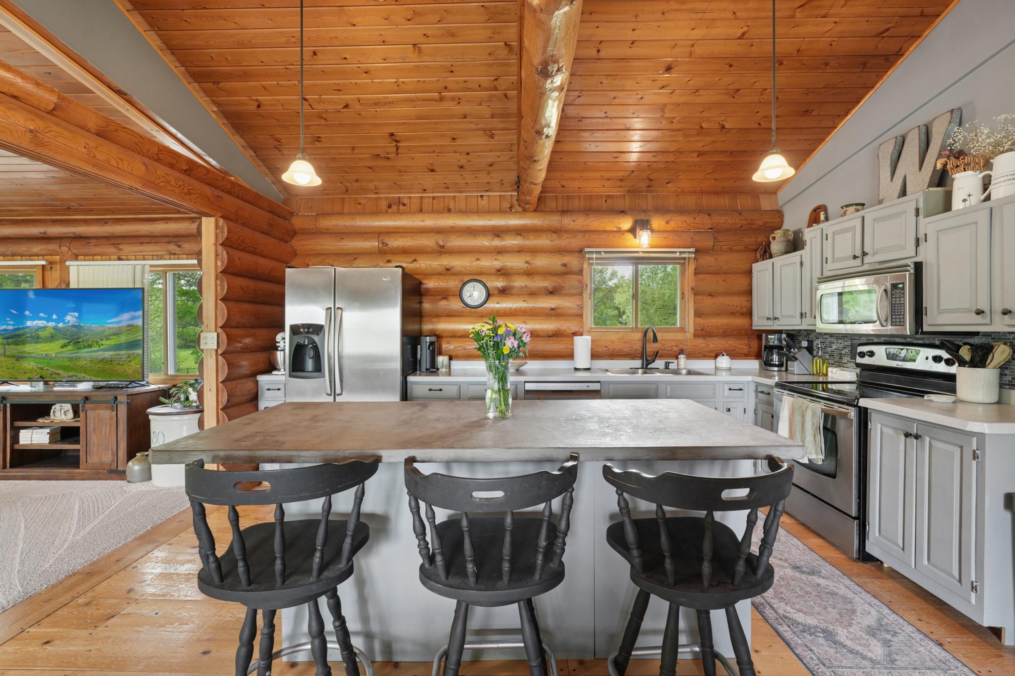 1295 Evergreen Drive