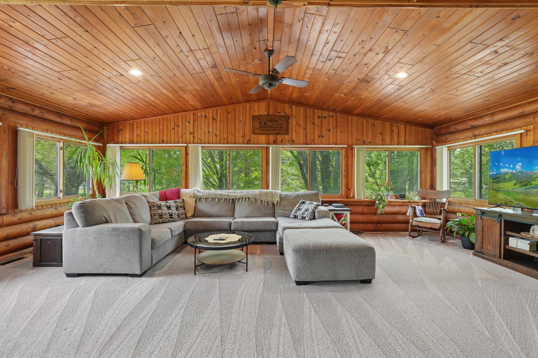 1295 Evergreen Drive