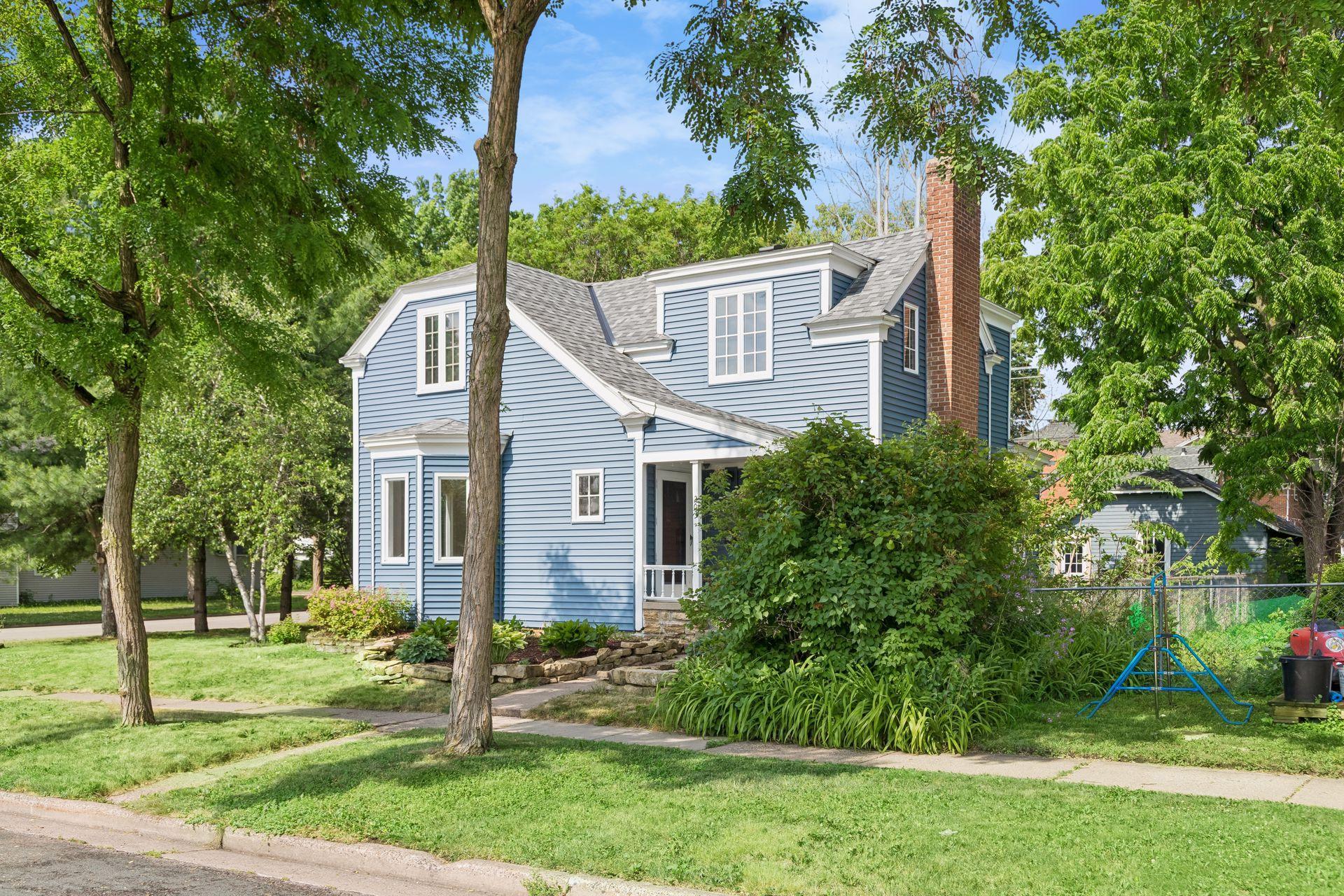 203 Lewis Street