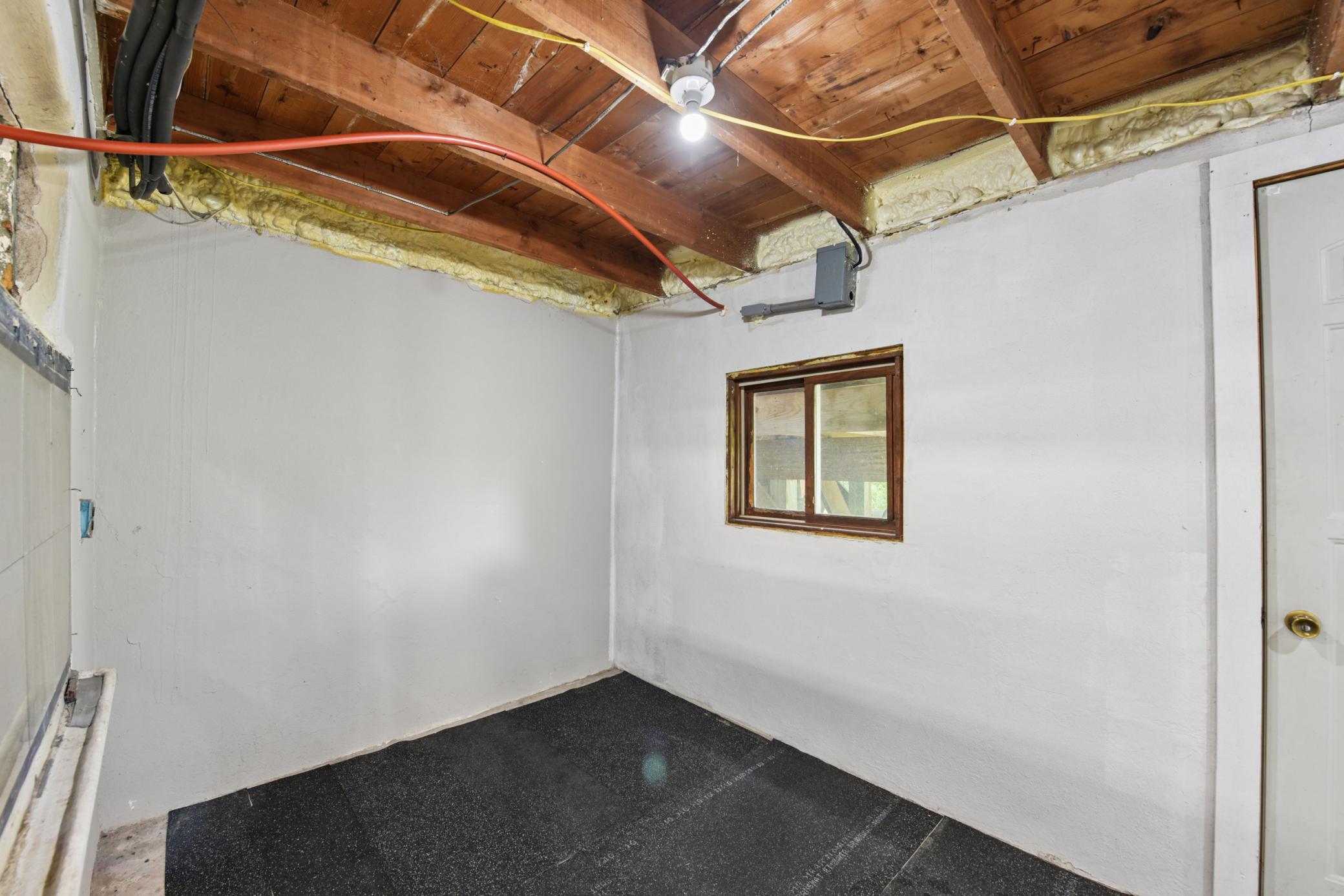 1079 Baker Avenue