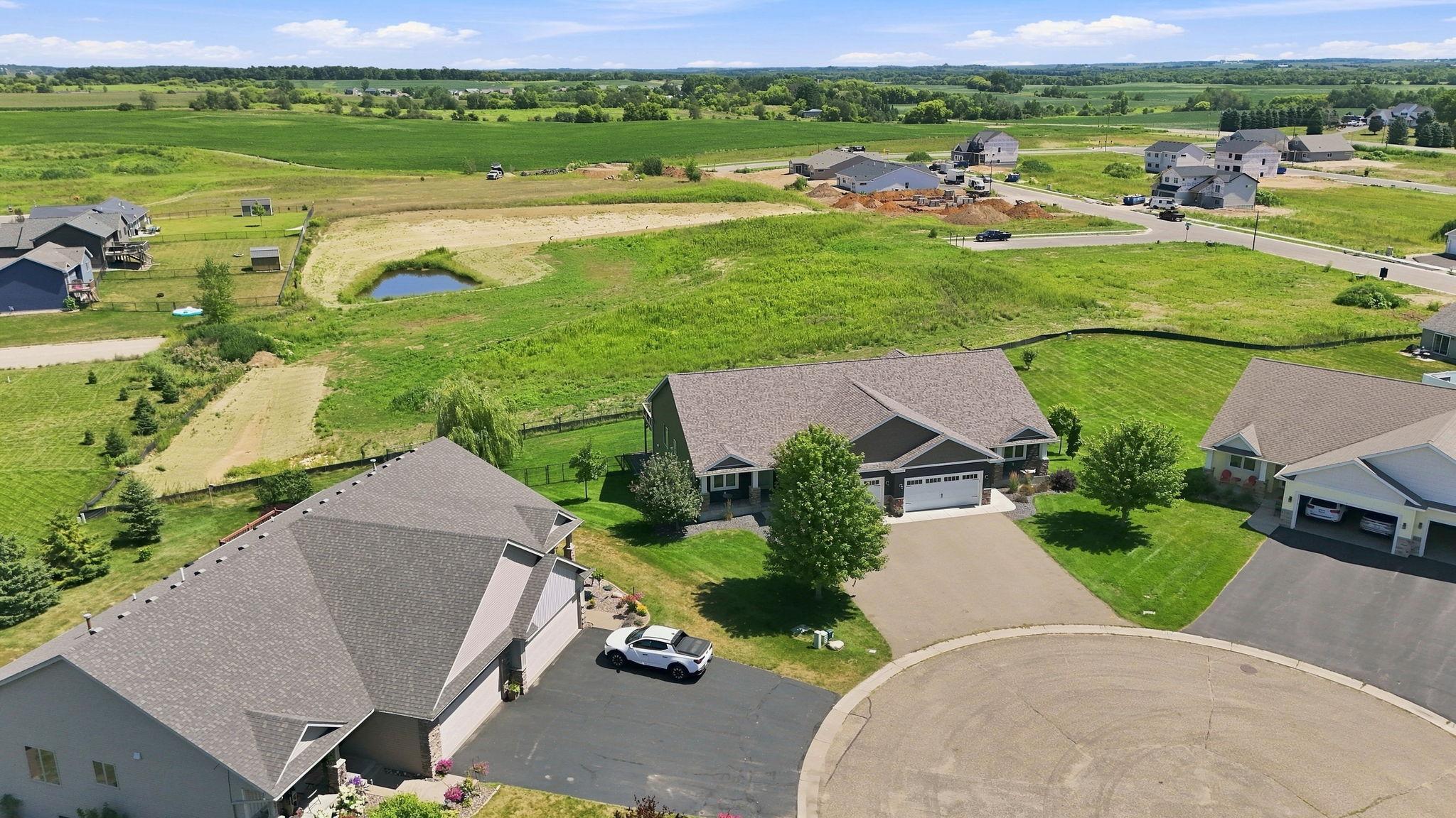 1743 Ducktail Court