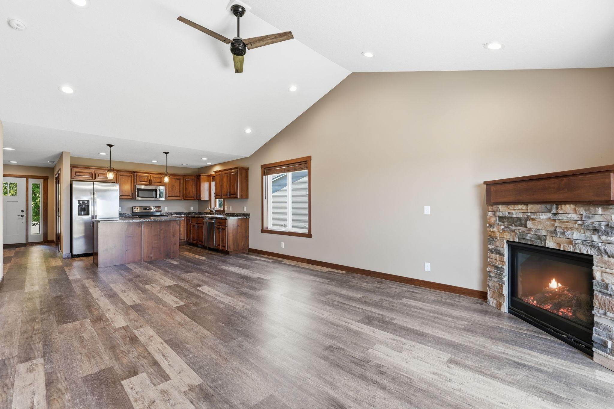 1743 Ducktail Court