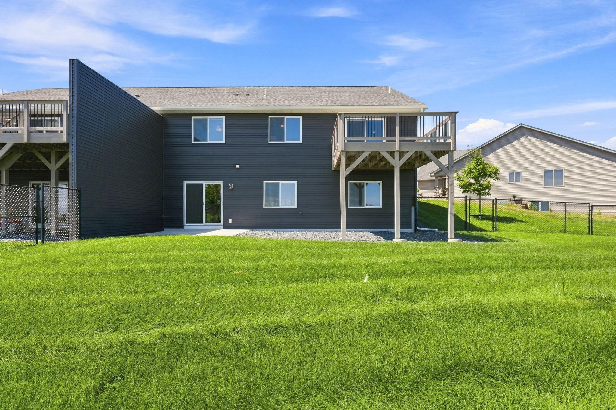 1743 Ducktail Court
