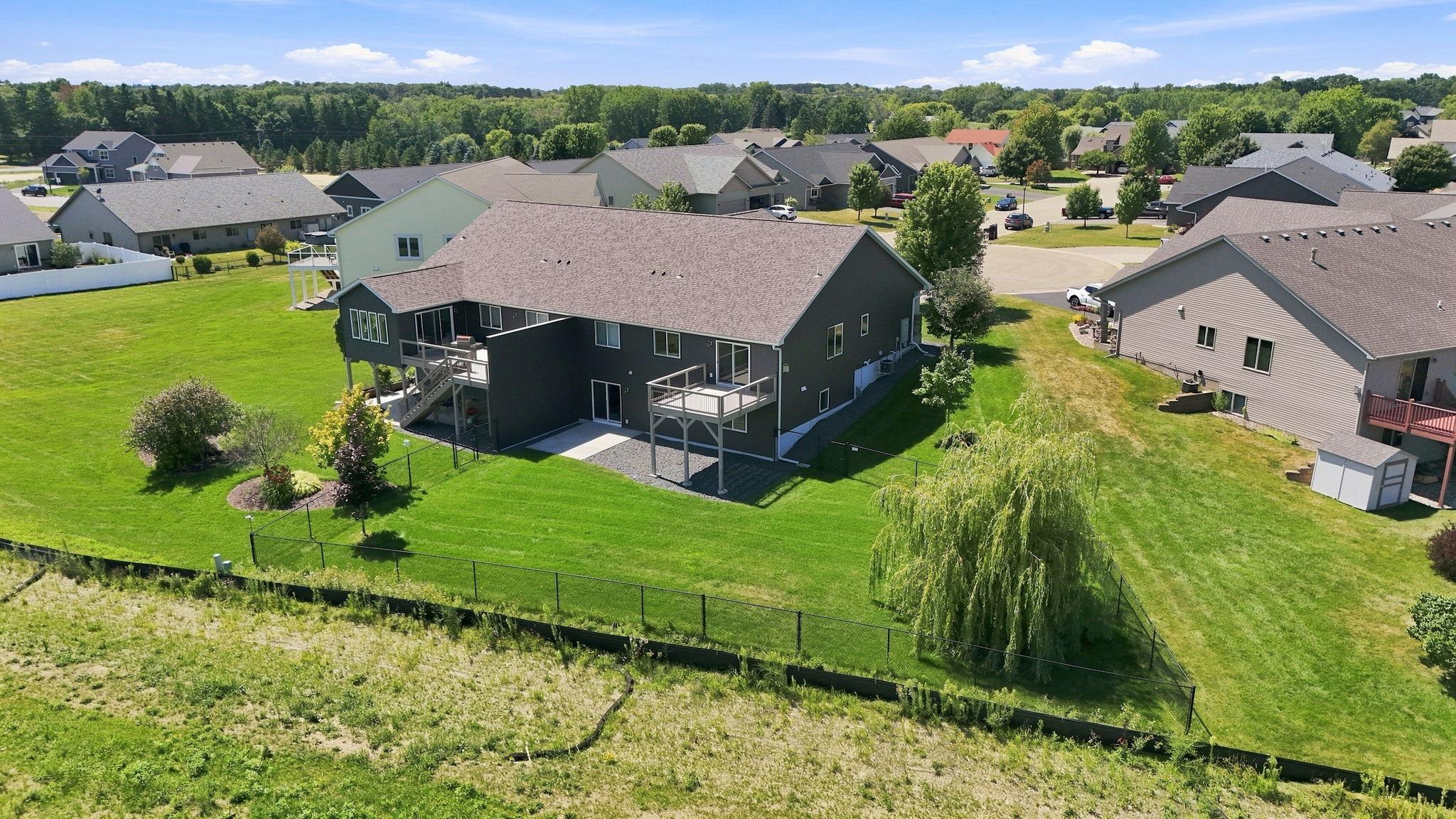 1743 Ducktail Court