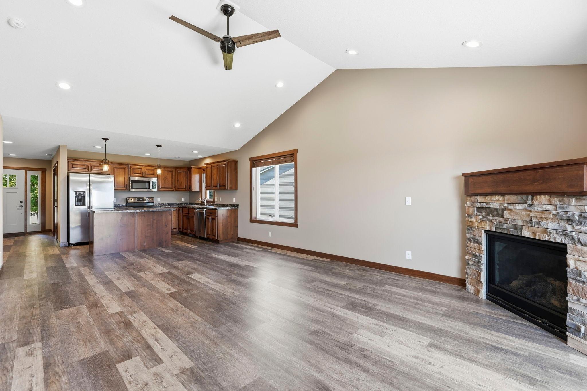 1743 Ducktail Court