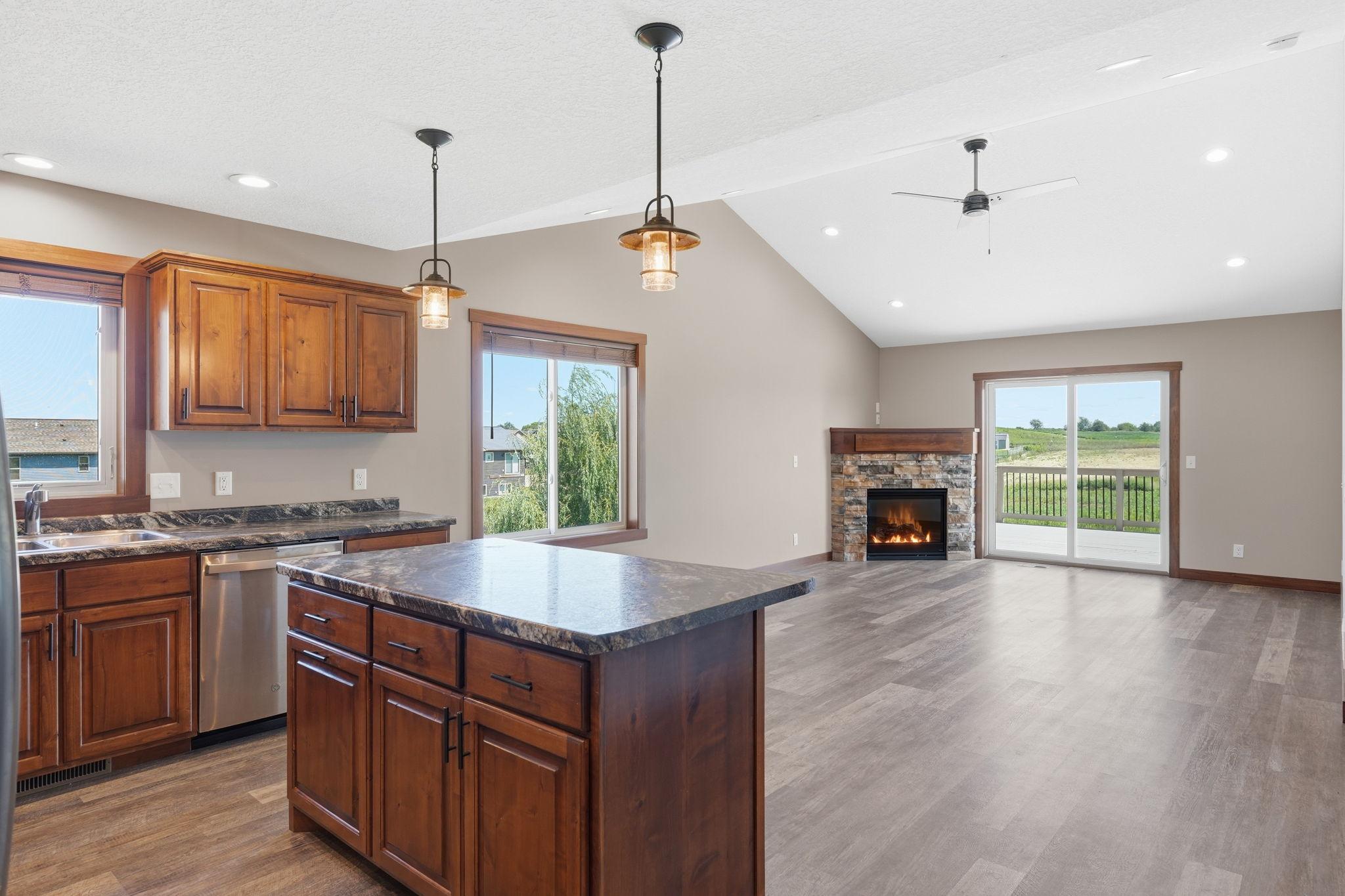 1743 Ducktail Court