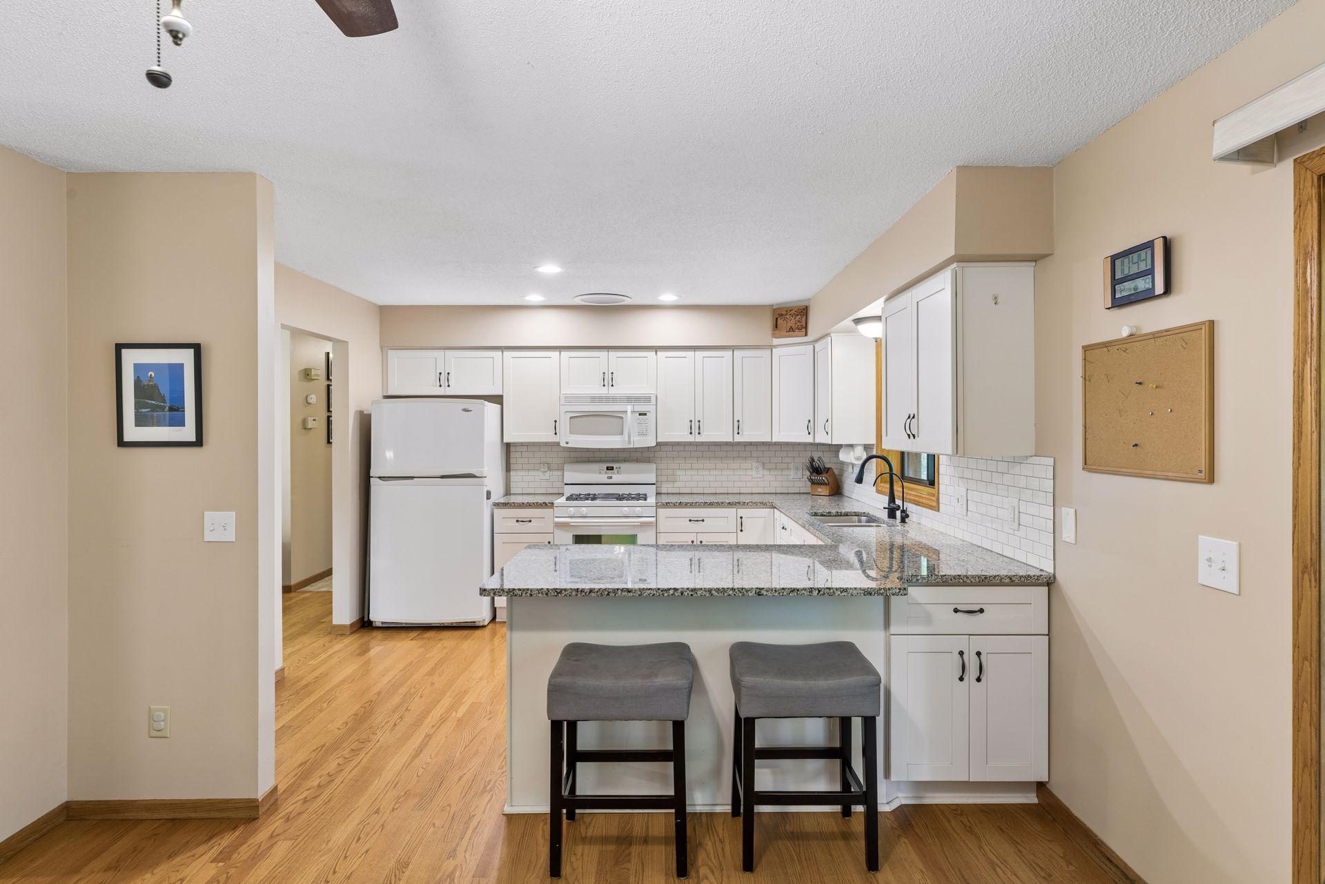1076 Cottonwood Drive