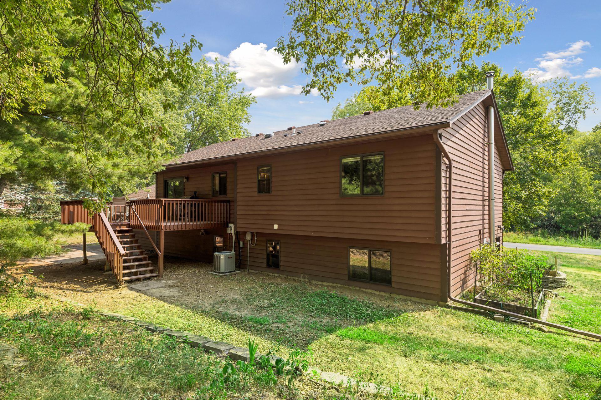 1076 Cottonwood Drive