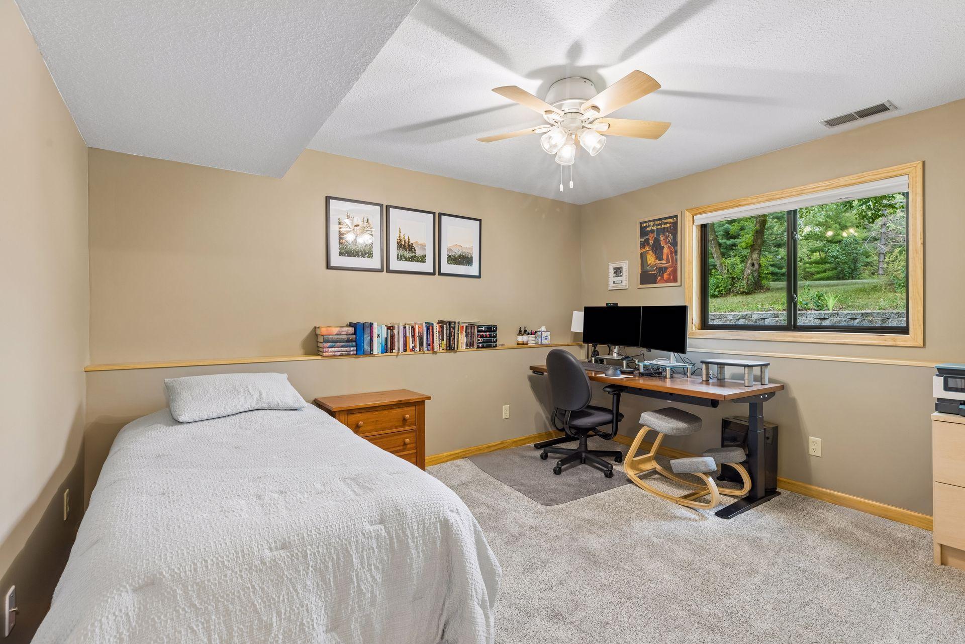 1076 Cottonwood Drive