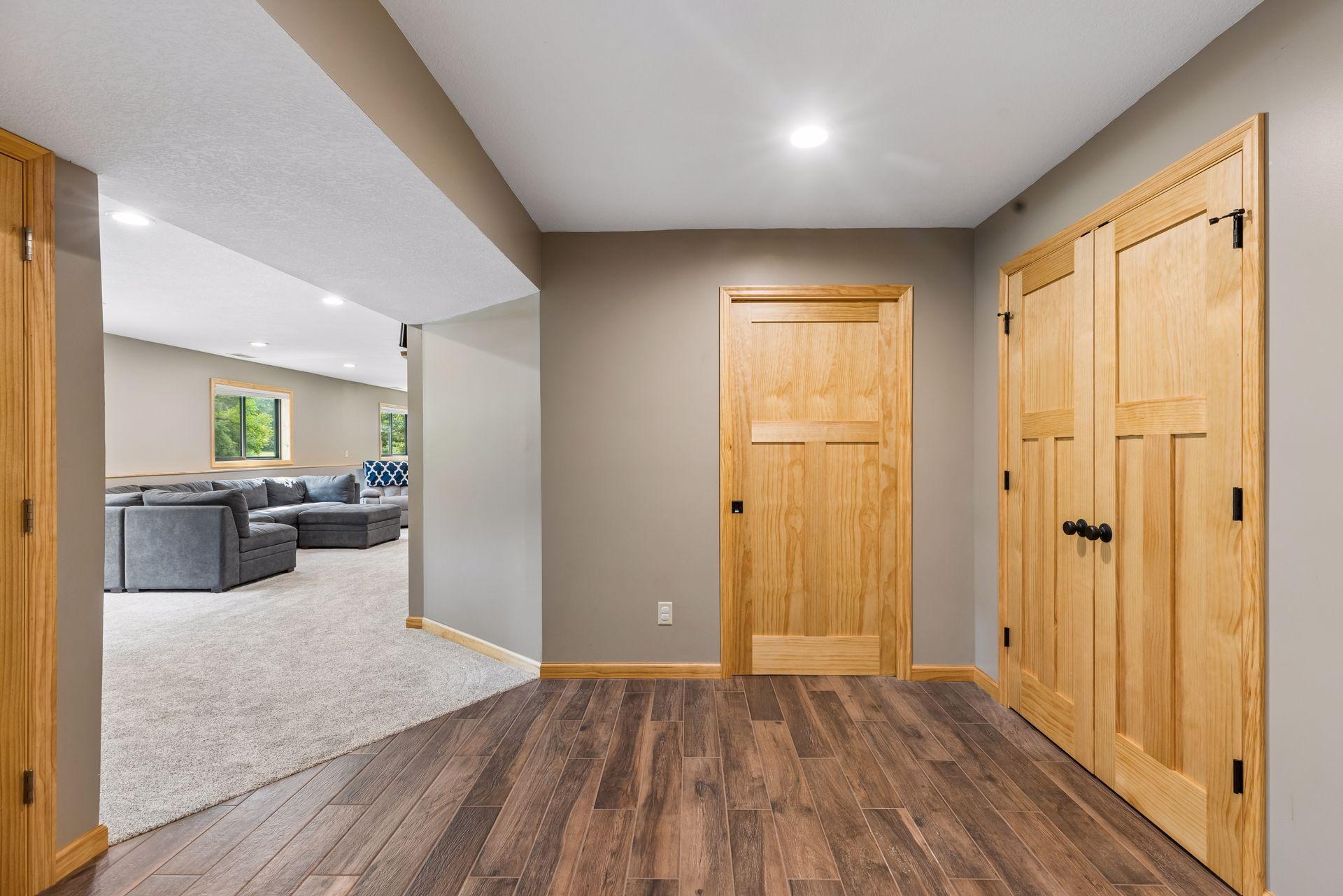 1076 Cottonwood Drive