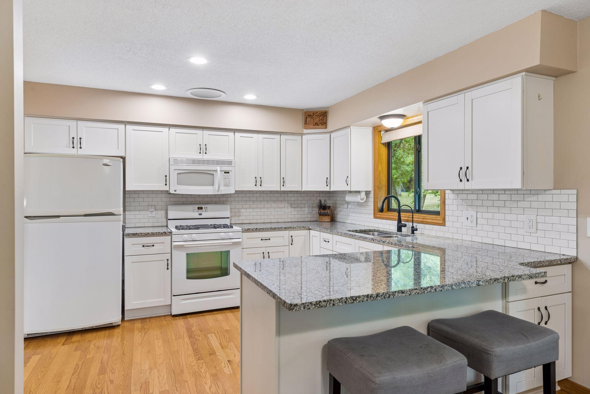 1076 Cottonwood Drive