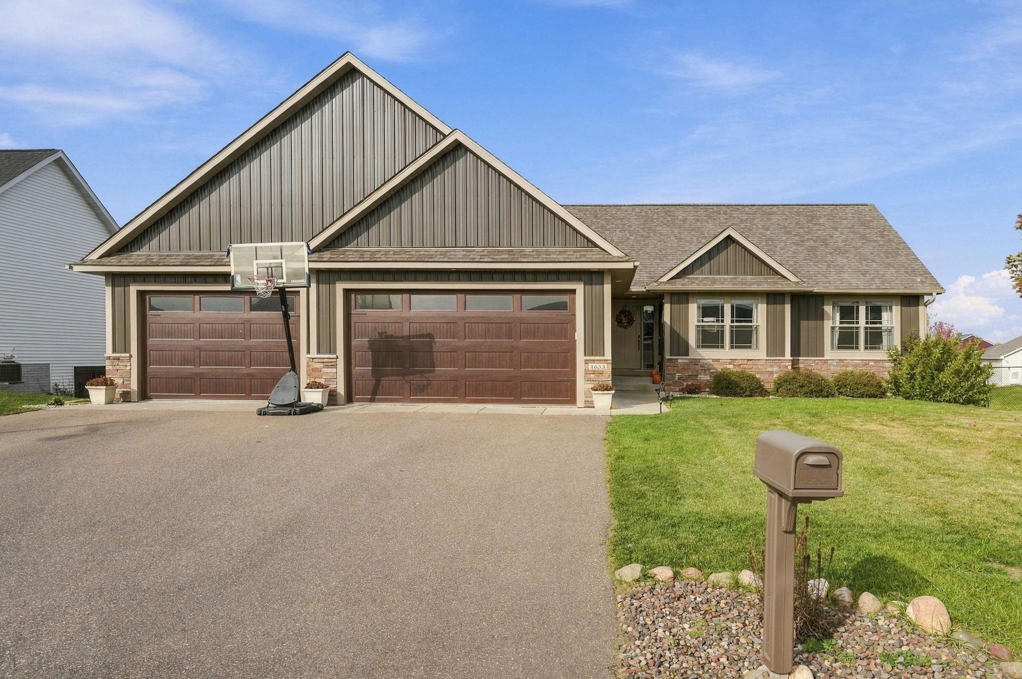 1633 Beaver Way