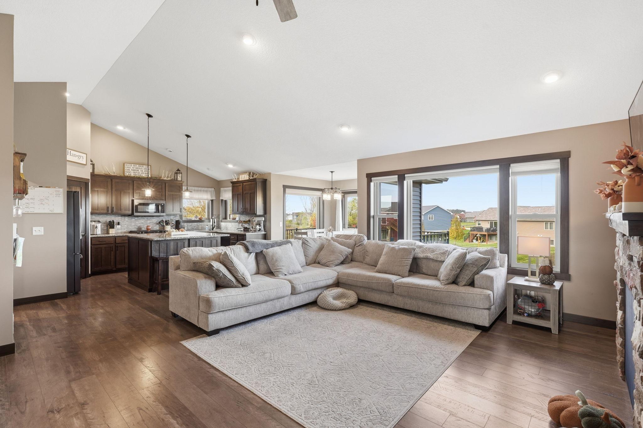 1633 Beaver Way