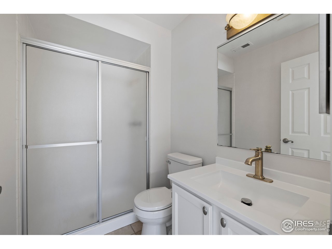 4658 White Rock Cir 2