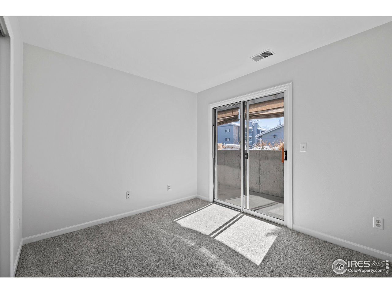 4658 White Rock Cir 2