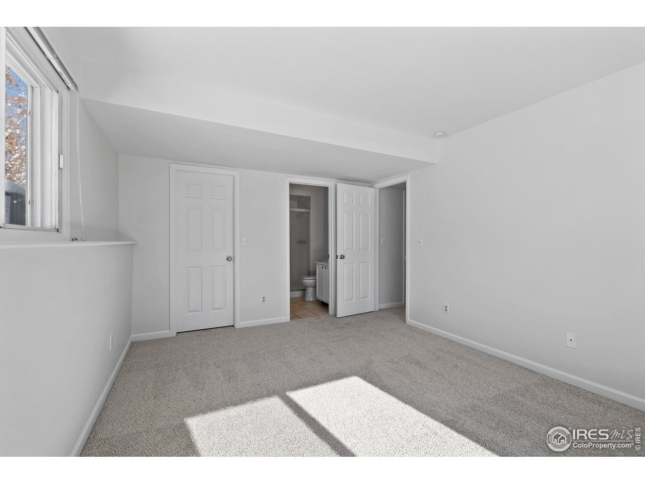 4658 White Rock Cir 2