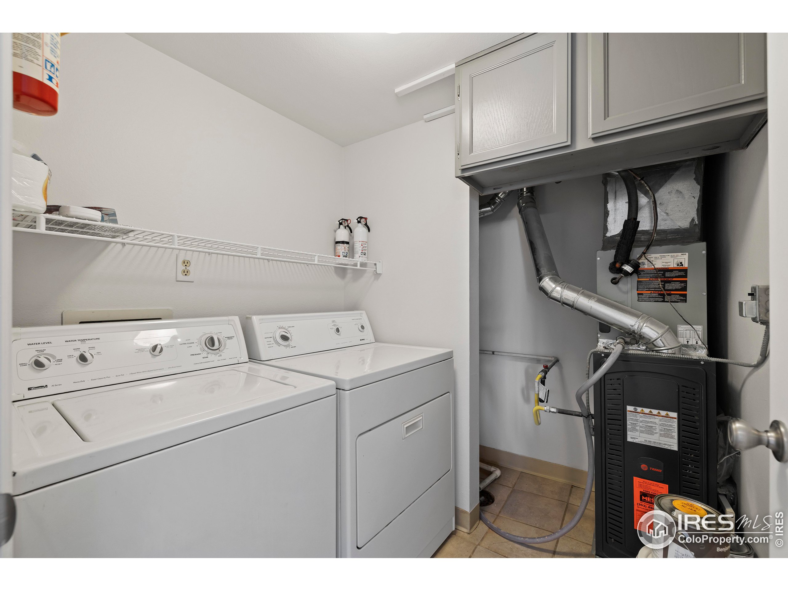 4658 White Rock Cir 2