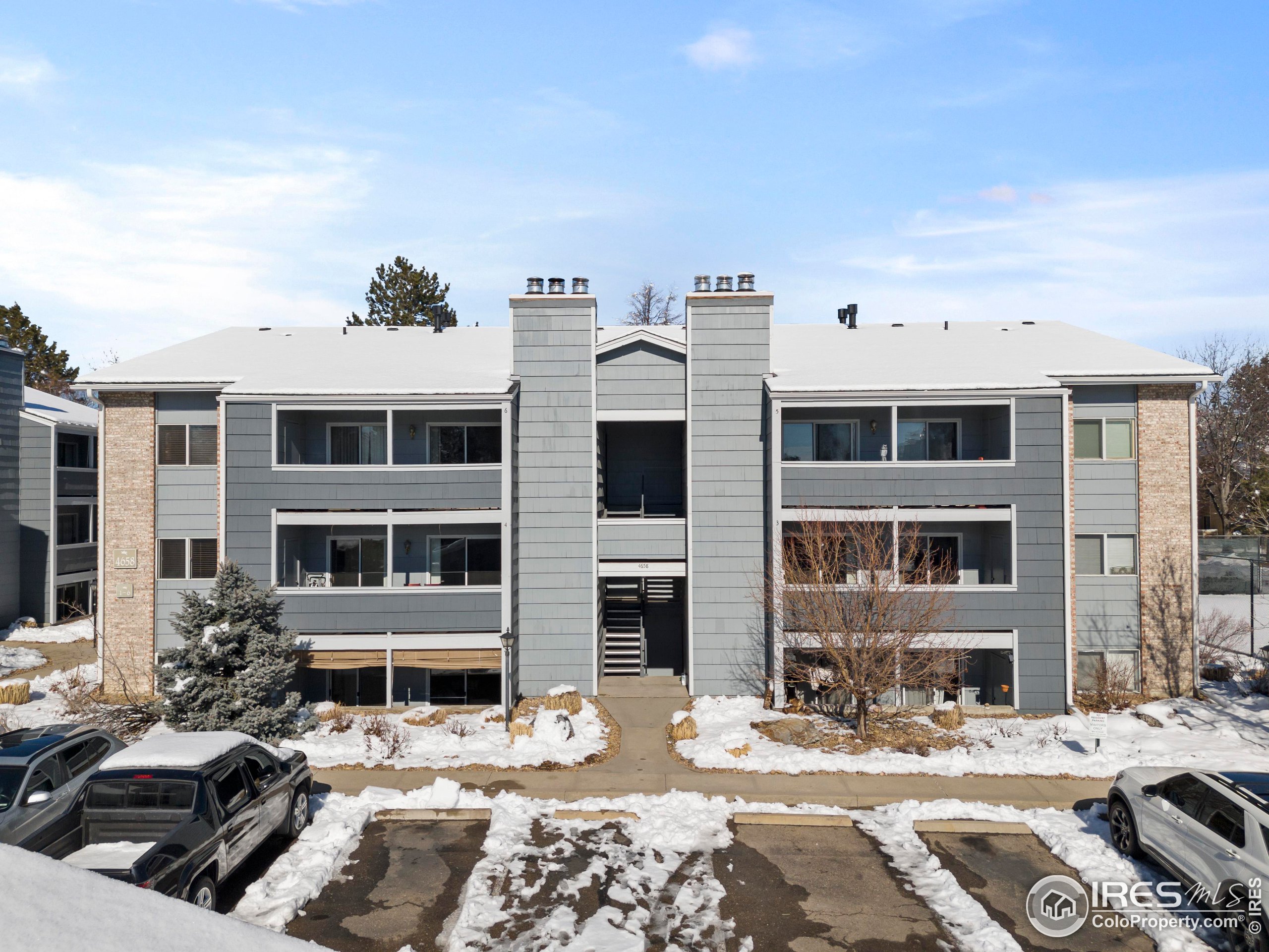 4658 White Rock Cir 2