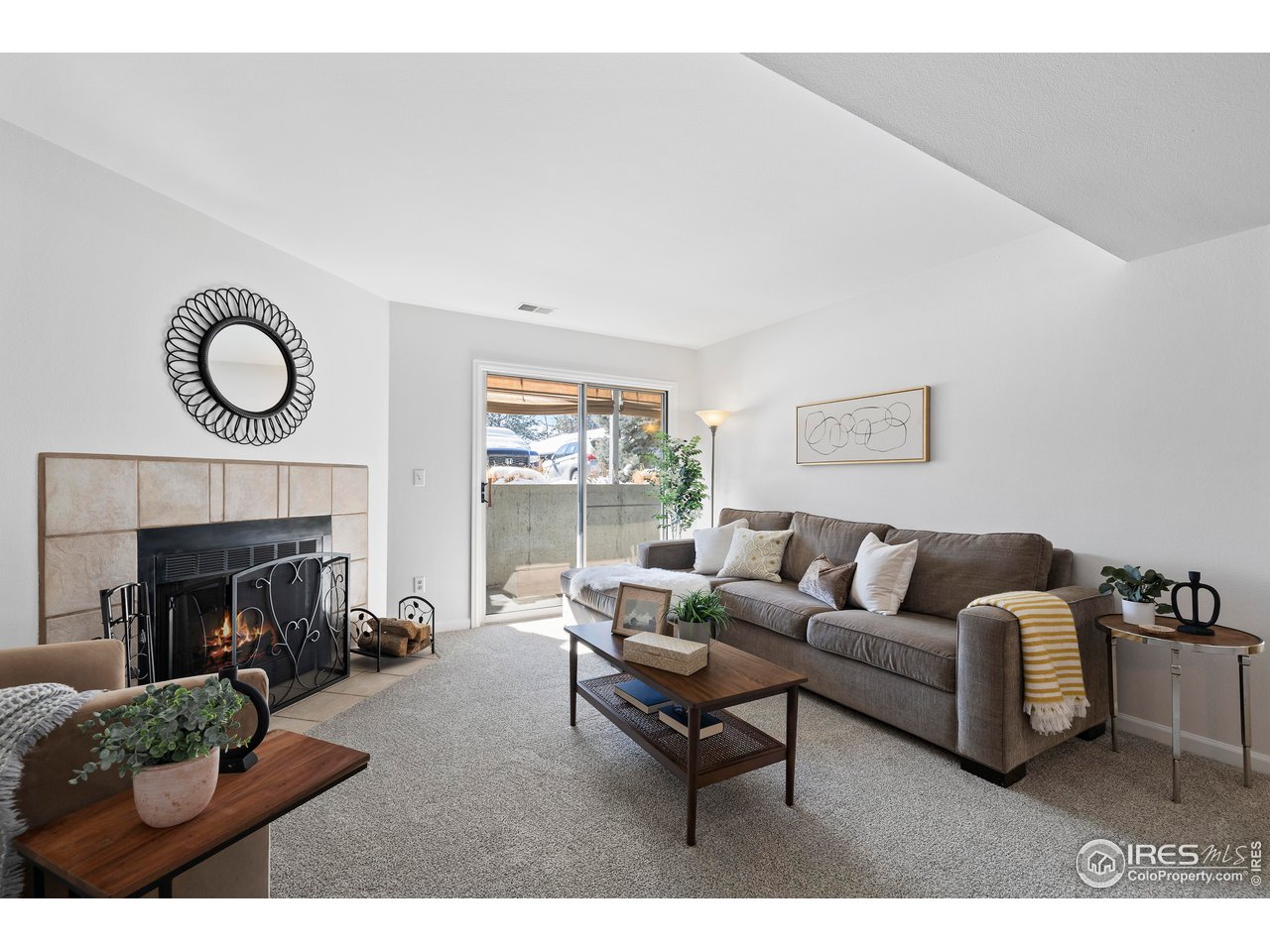 4658 White Rock Cir 2