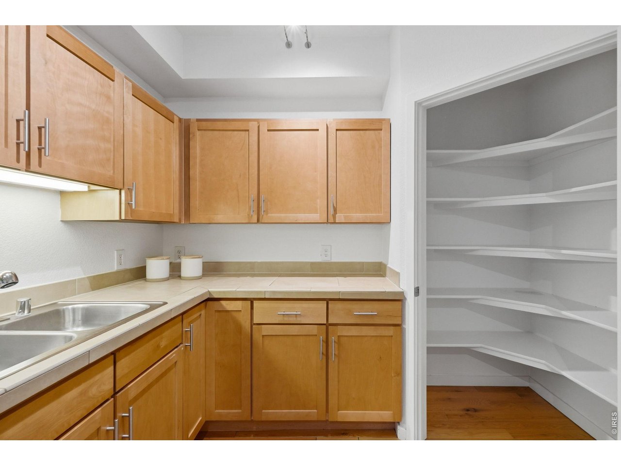 2810 E College Ave 109