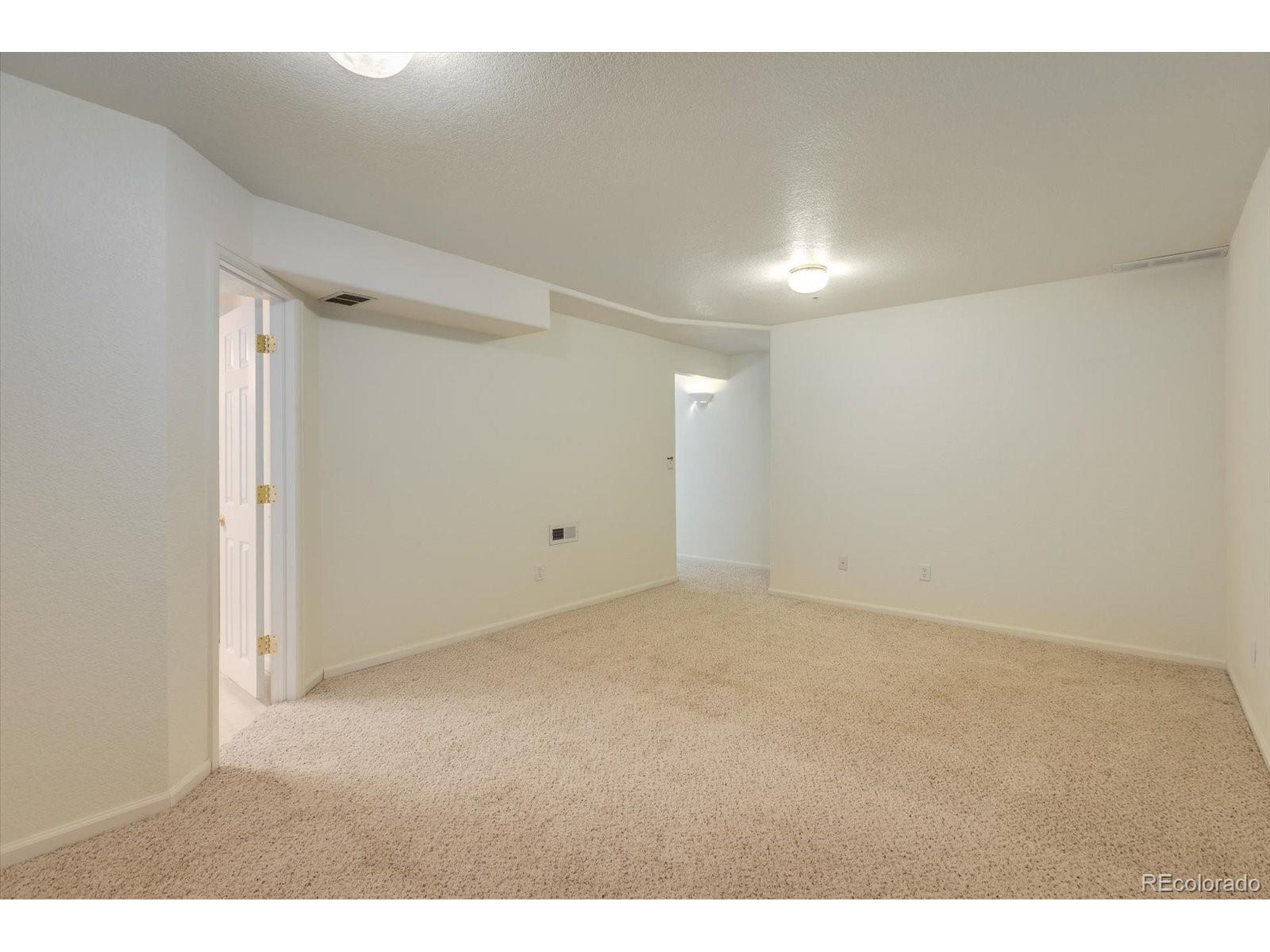 1601 Great Western Dr Unit: O3