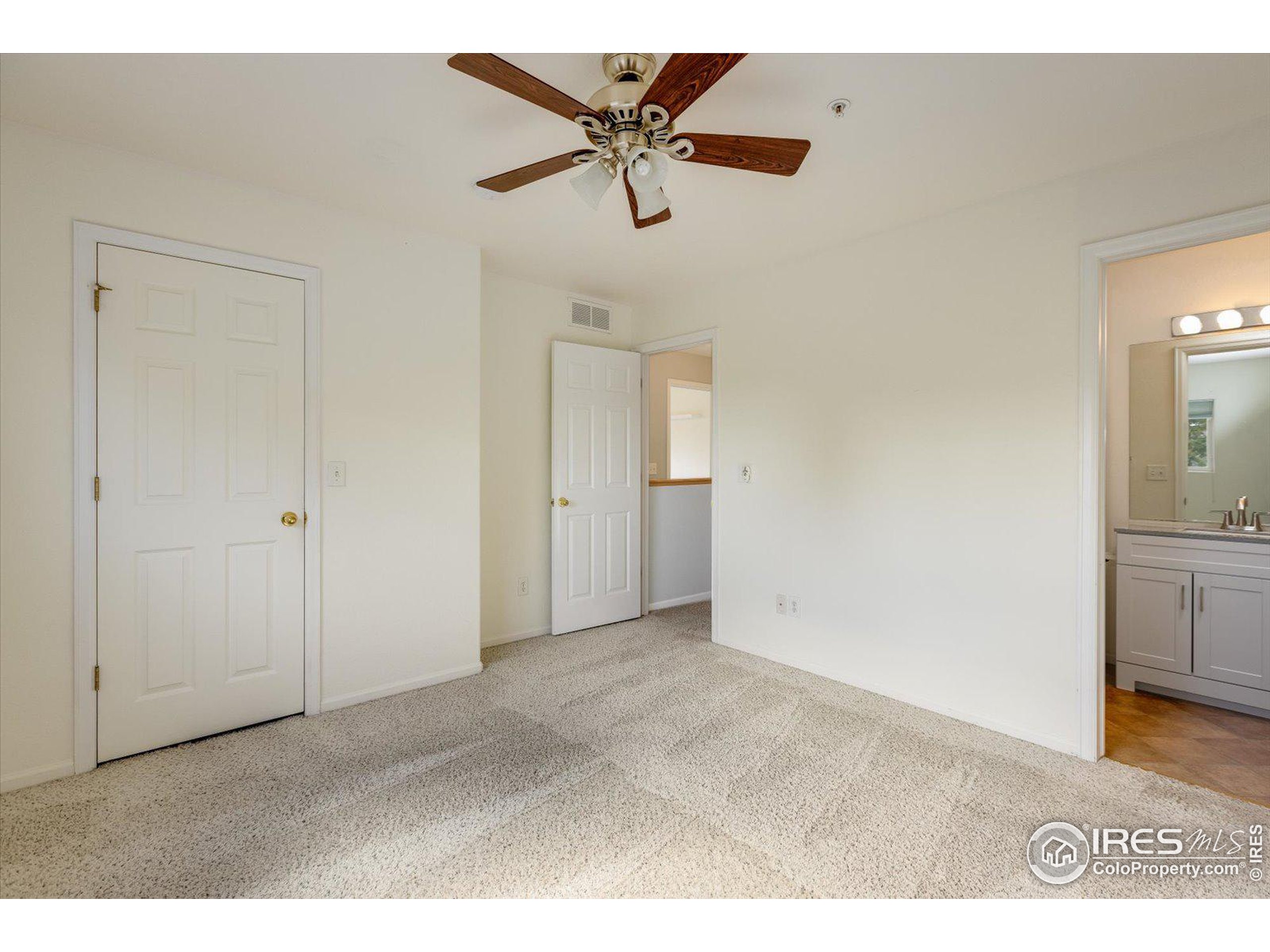 1601 Great Western Dr Unit: 3