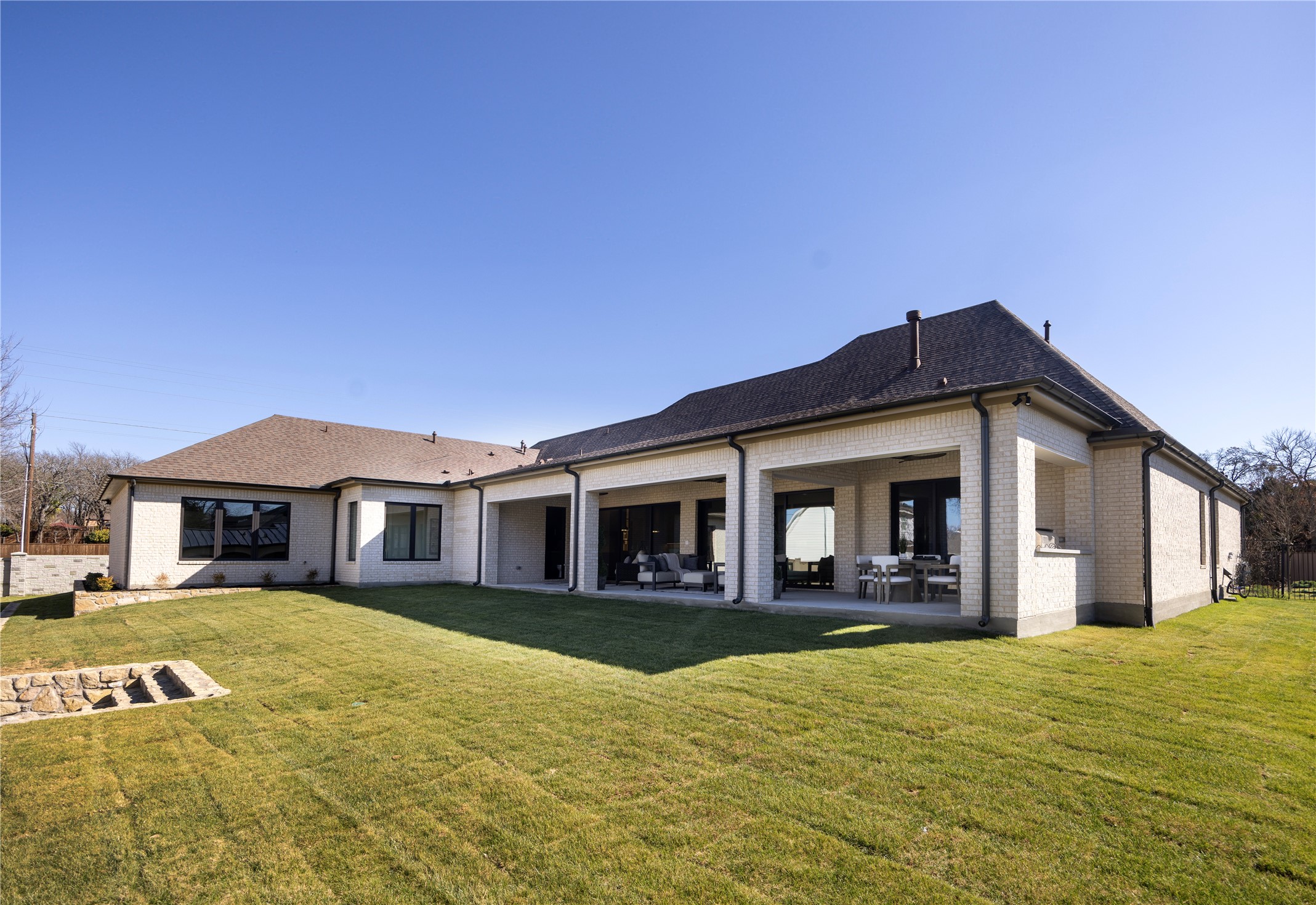 2618 Pointe Court
