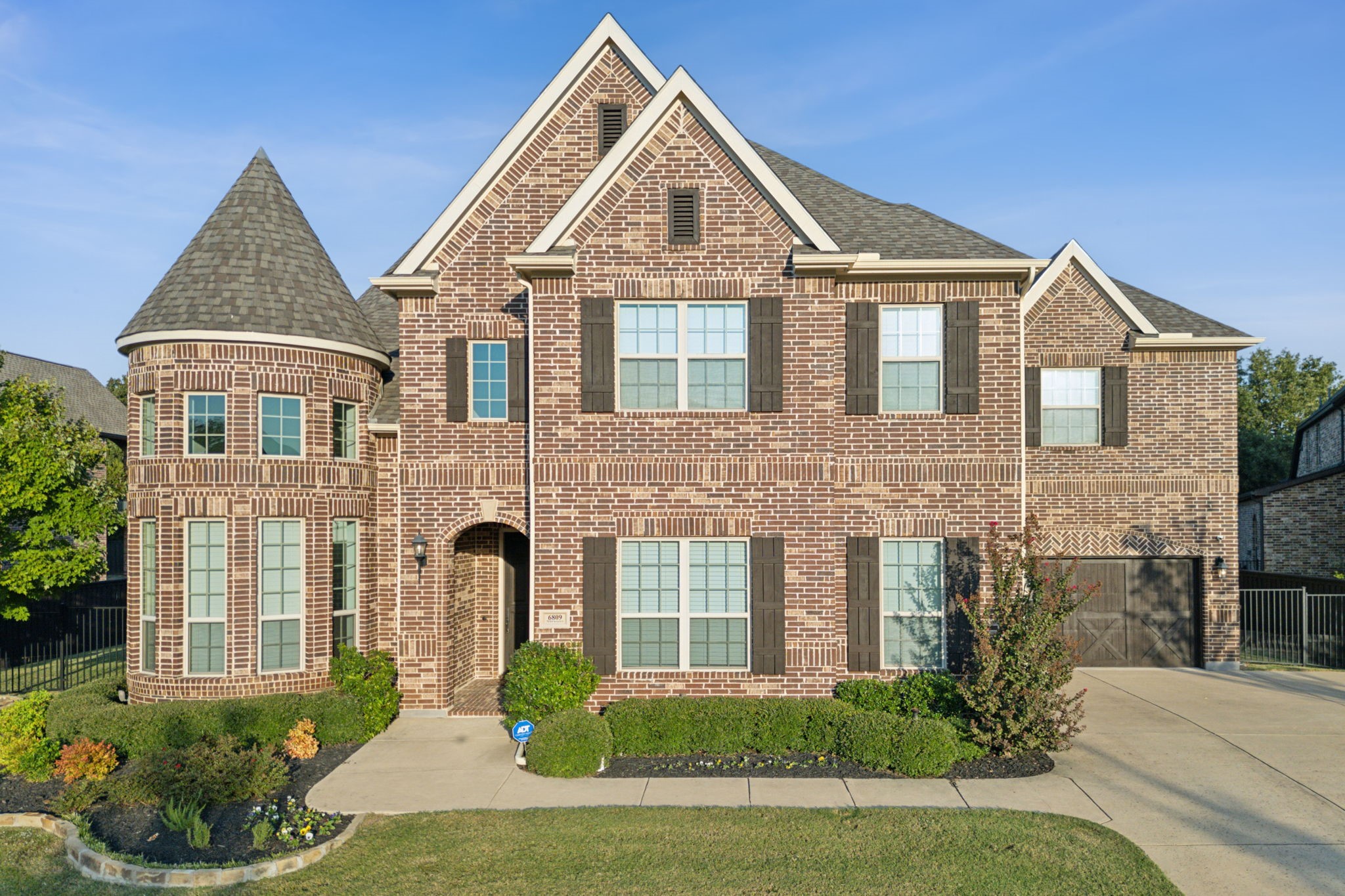 6809 Strauss