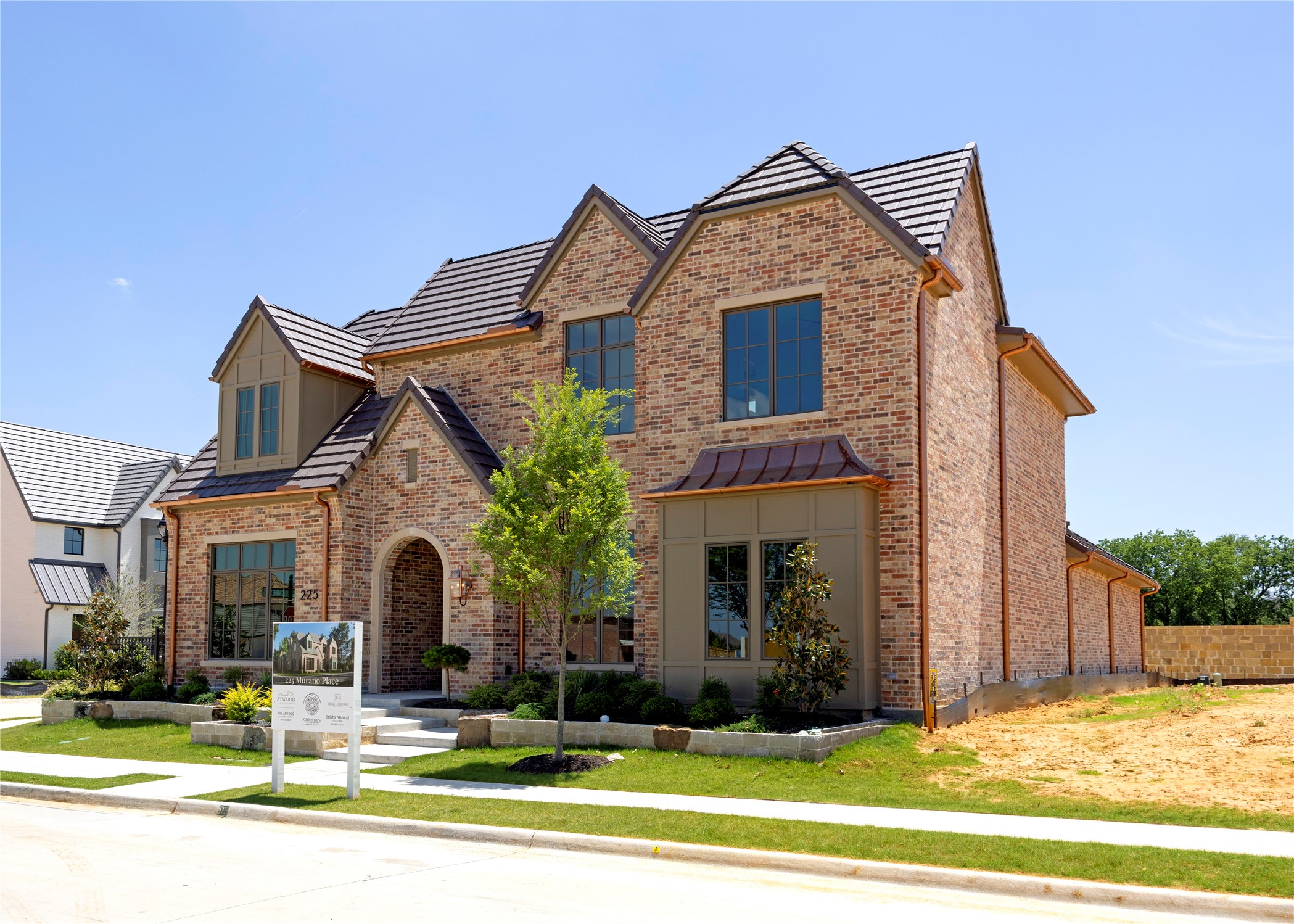 225 Murano Place