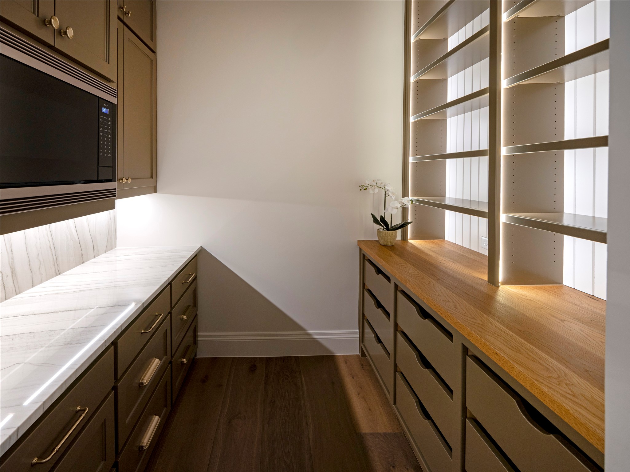 225 Murano Place