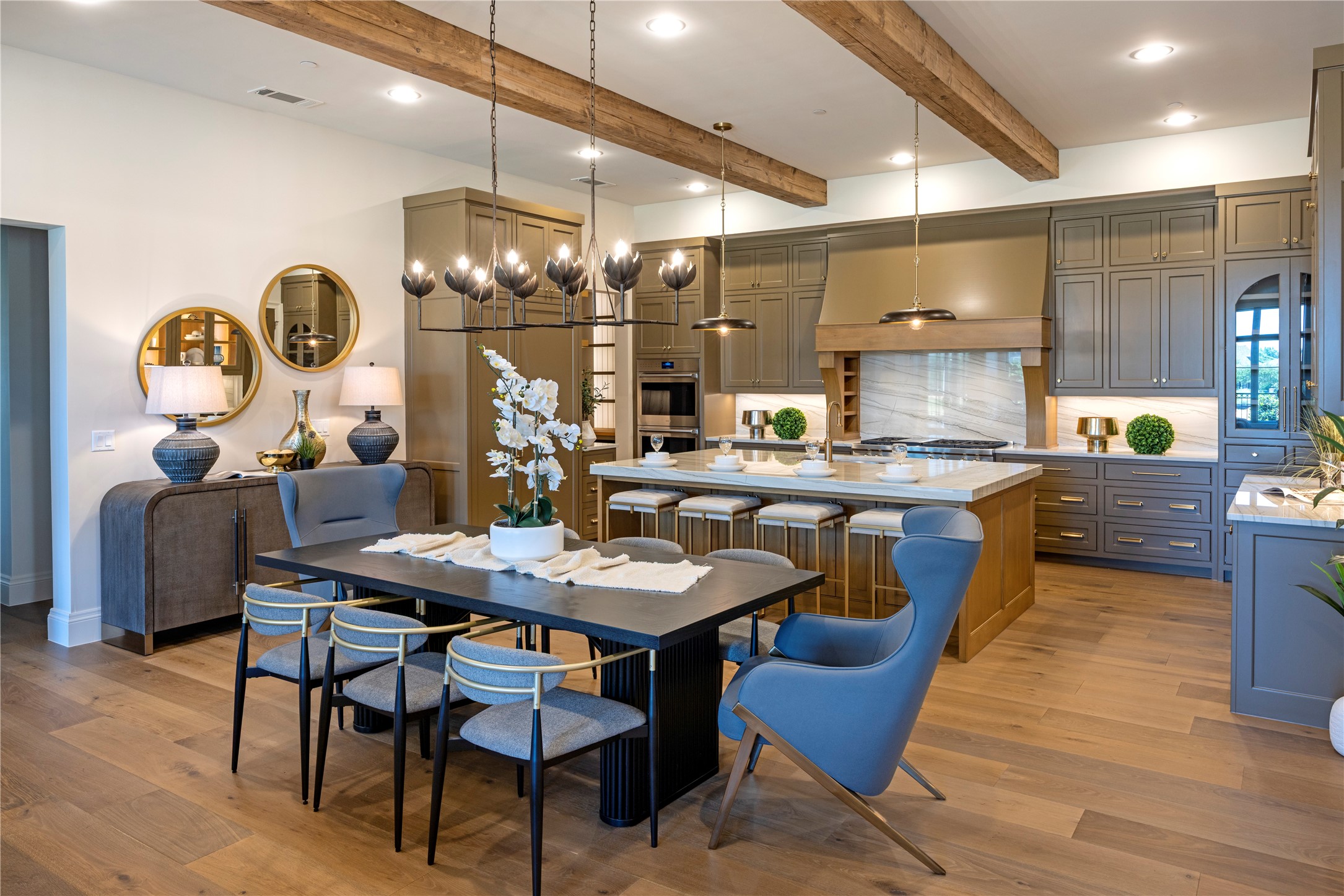 225 Murano Place