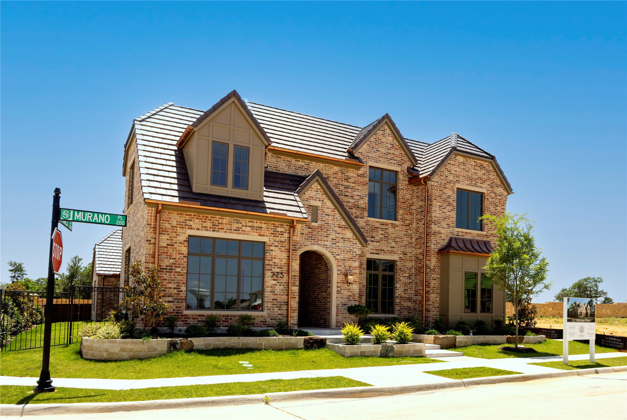 225 Murano Place