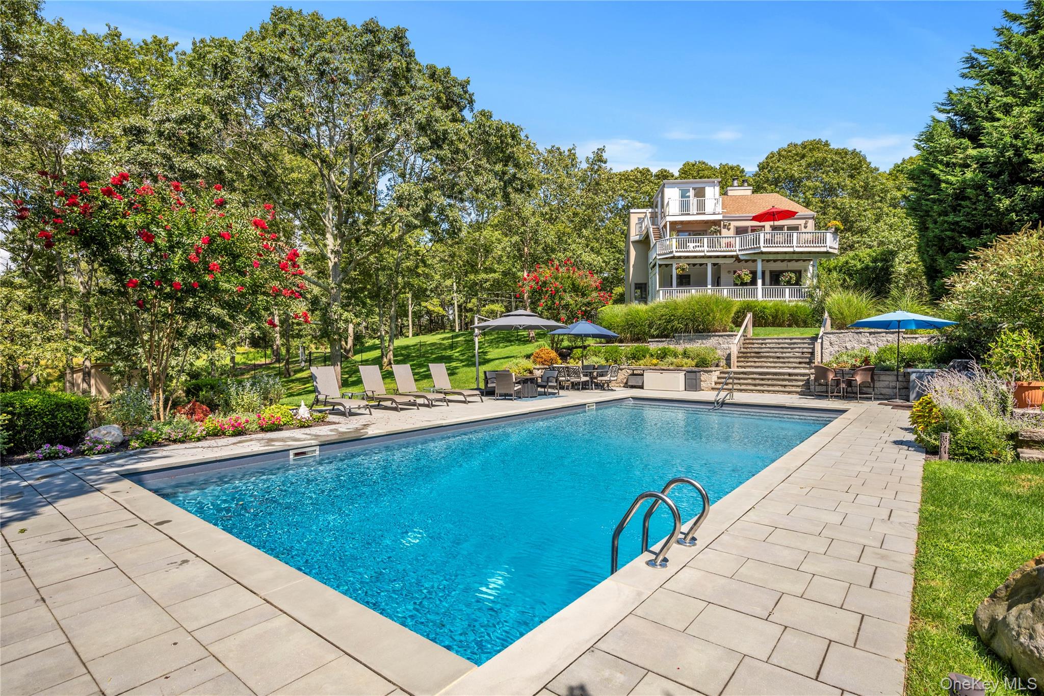 370 Old Canoe Place Road
