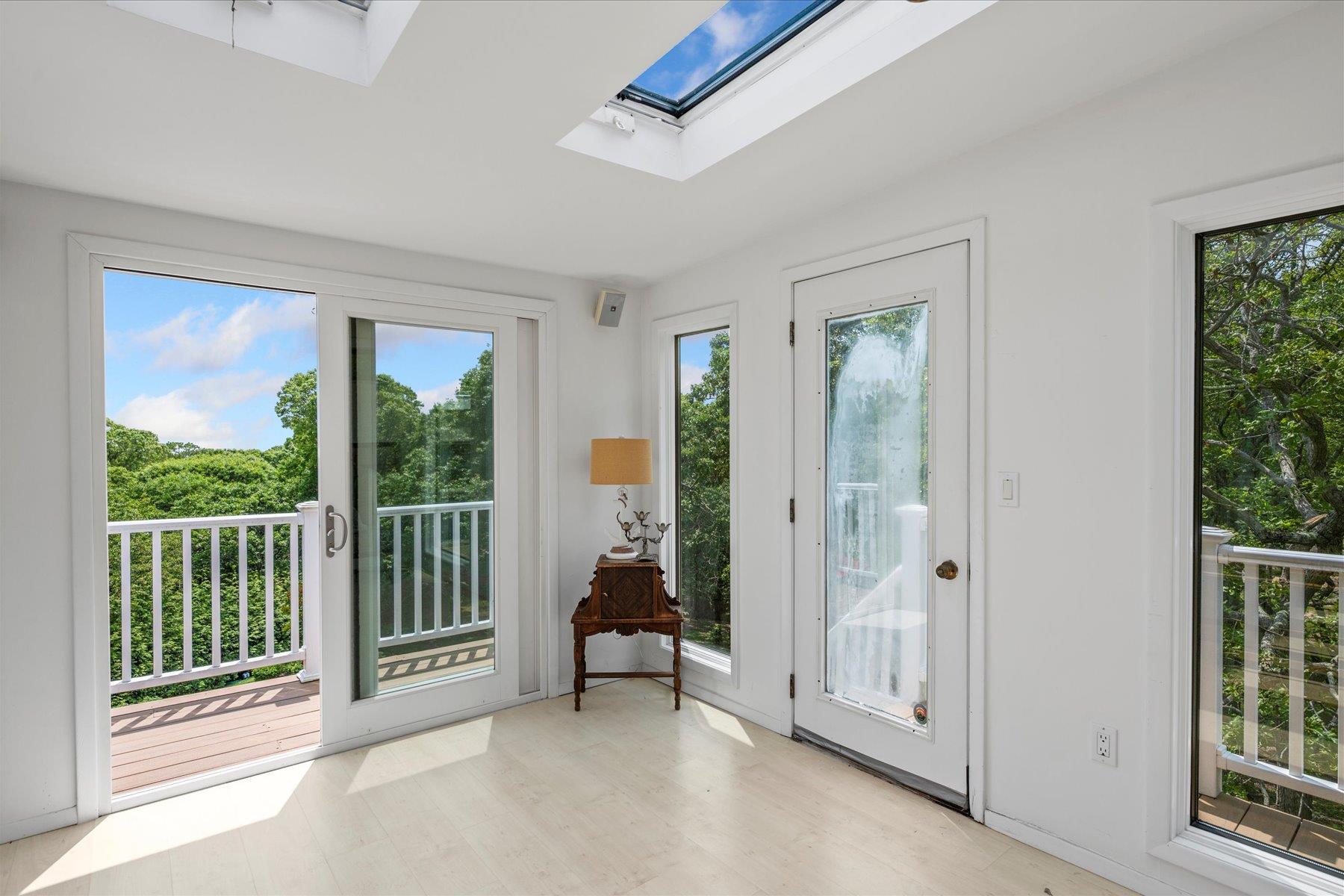 370 Old Canoe Place Road
