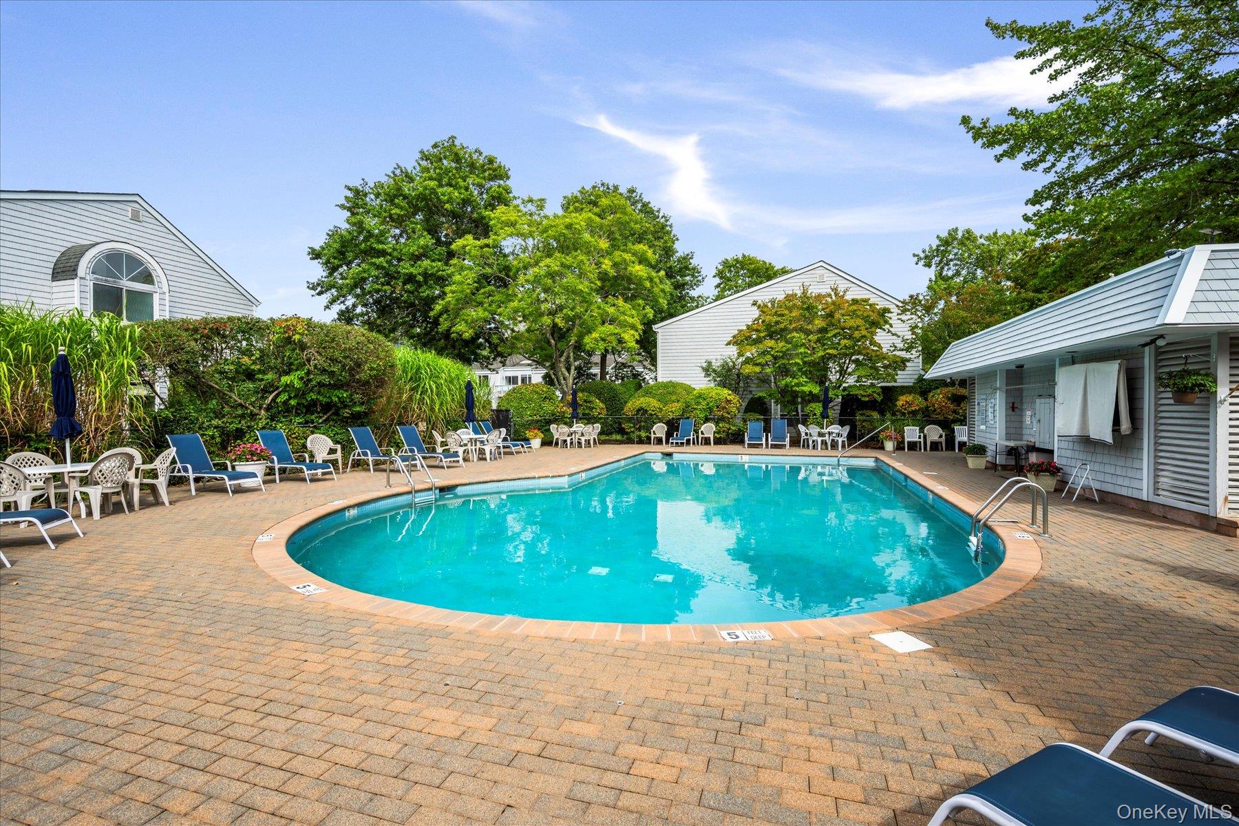 220 220 Montauk Highway Unit: 61