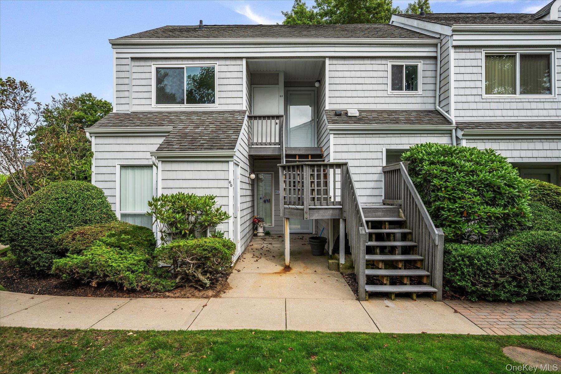 220 220 Montauk Highway Unit: 61