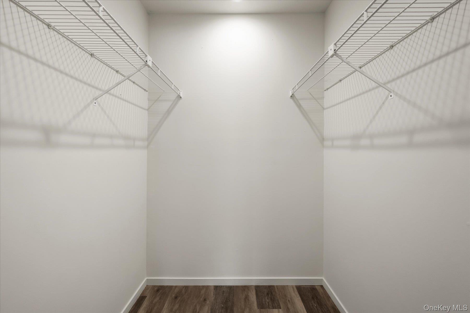 220 220 Montauk Highway Unit: 61