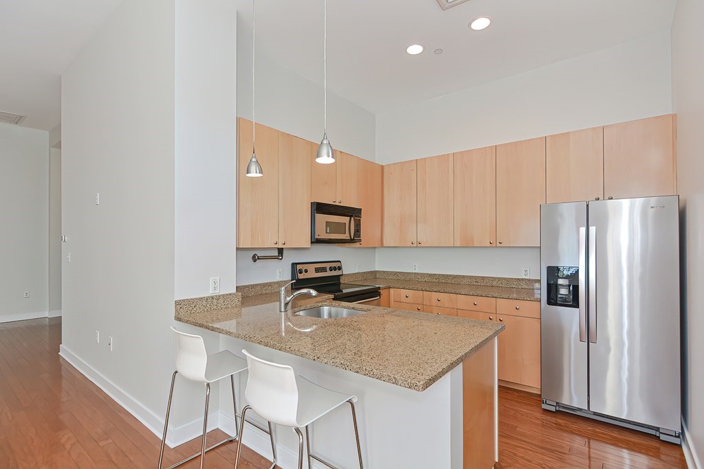 72 Ashland Street # 208