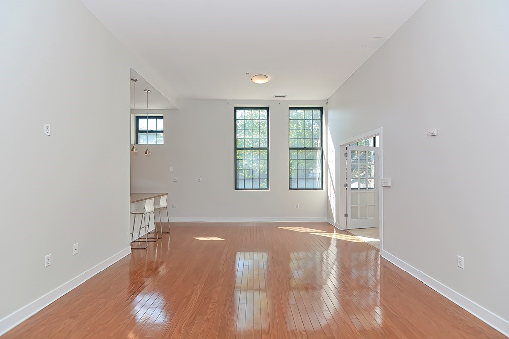 72 Ashland Street # 208