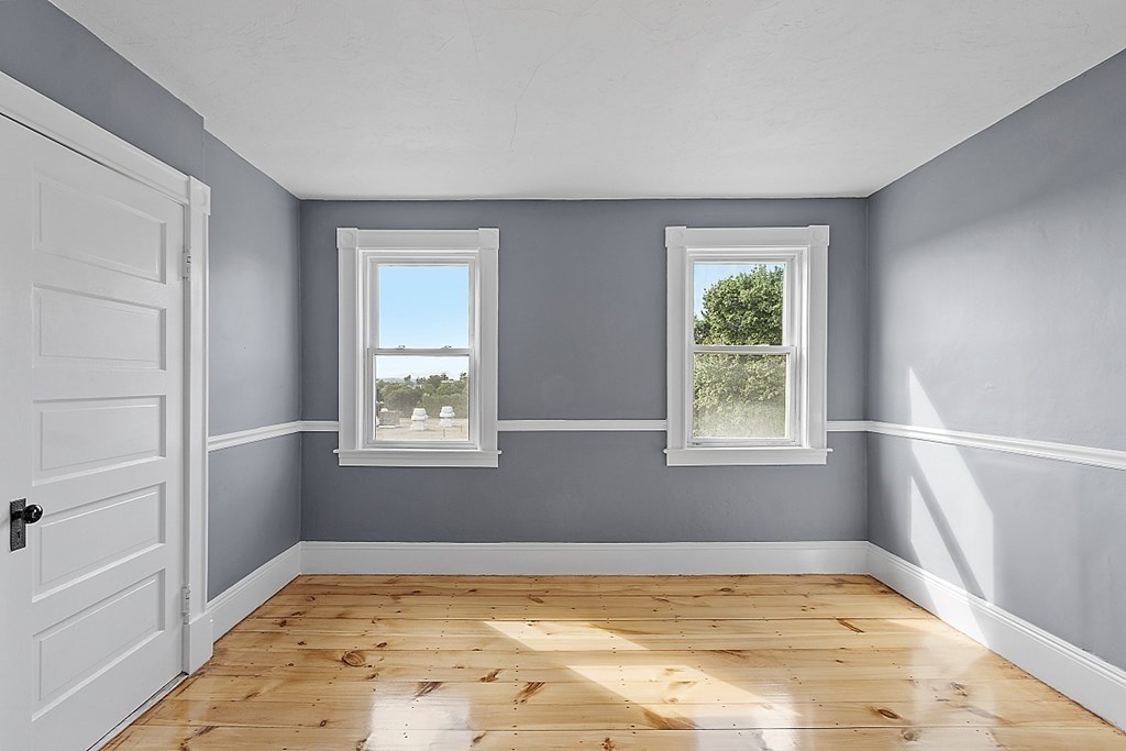 34 West Bowers Street