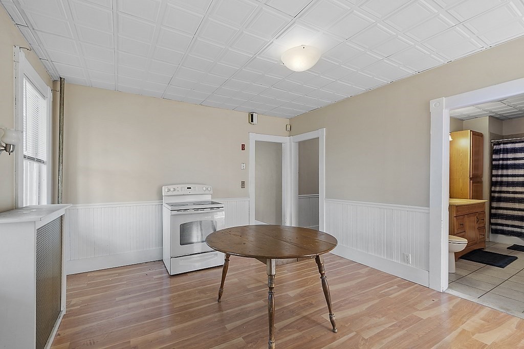 34 West Bowers Street