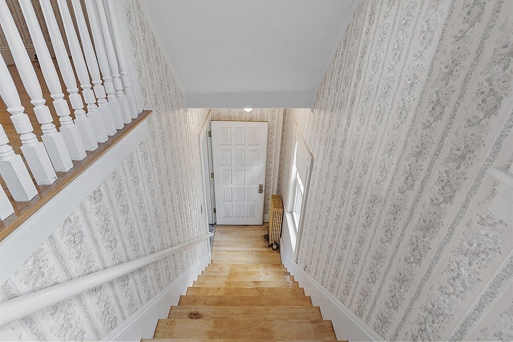 34 West Bowers Street