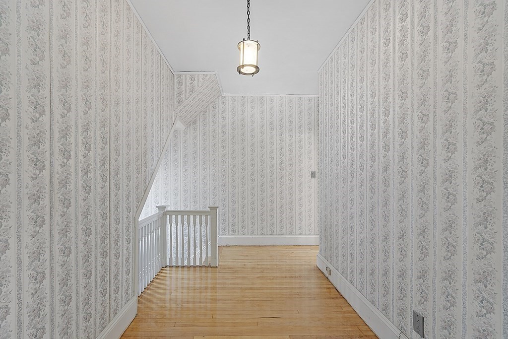 34 West Bowers Street