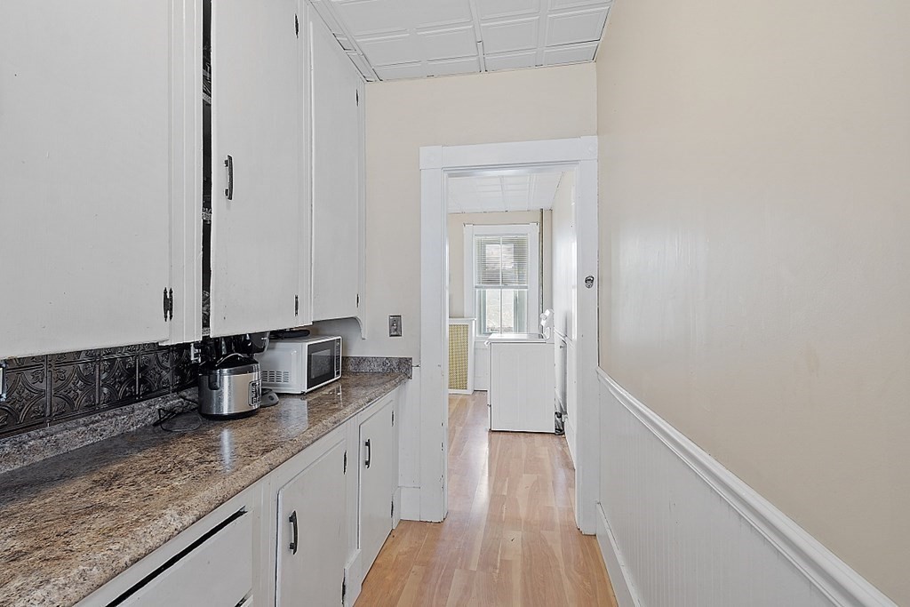 34 West Bowers Street