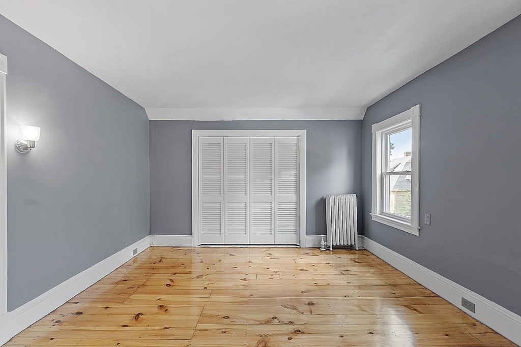 34 West Bowers Street