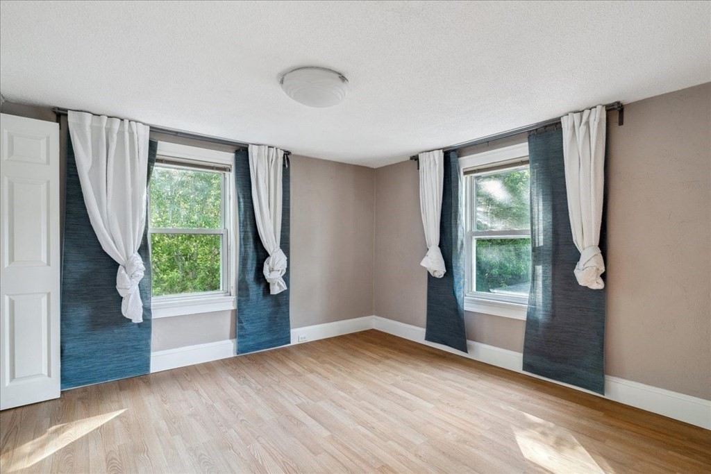 26 Neptune Street Court