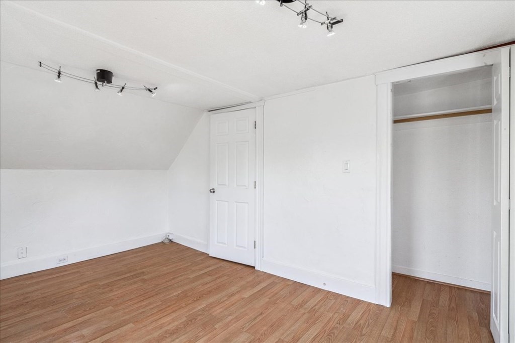 26 Neptune Street Court