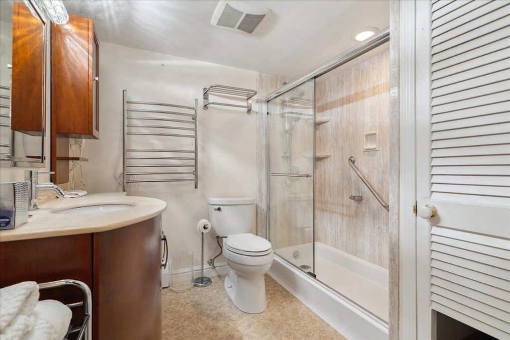 14 Locust Street # 3F