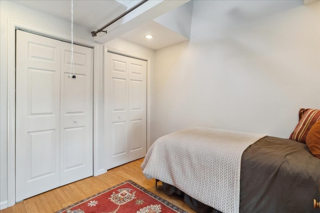 14 Locust Street # 3F